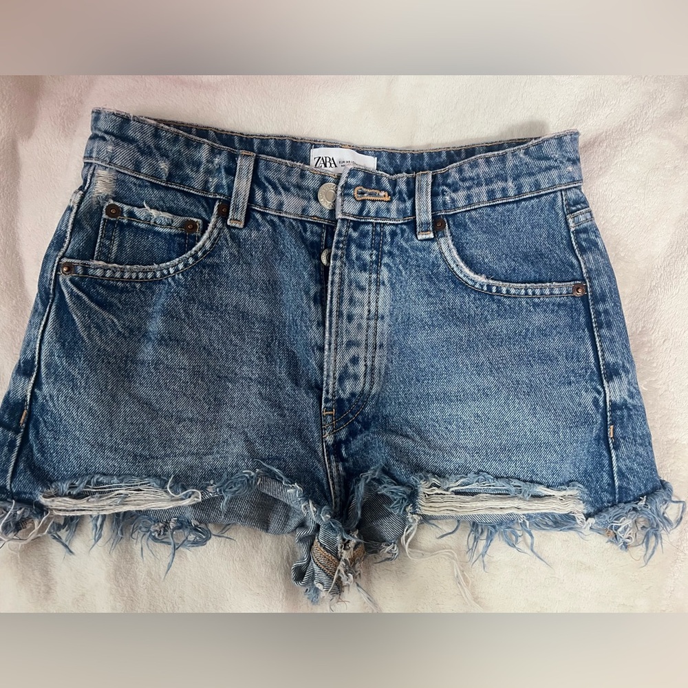 Zara Women's Distressed Blue Jean Shorts